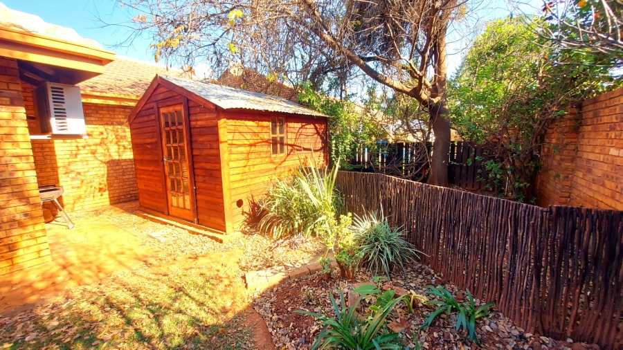 2 Bedroom Property for Sale in Melodie North West